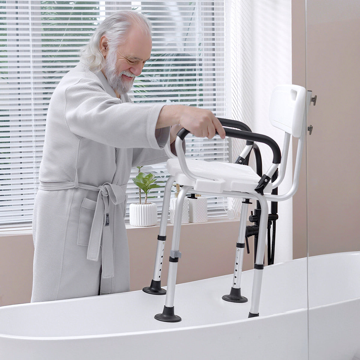 Chaise de douche réglable avec dossier et accoudoirs rabattables